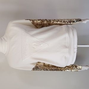 Guess sweatshirt